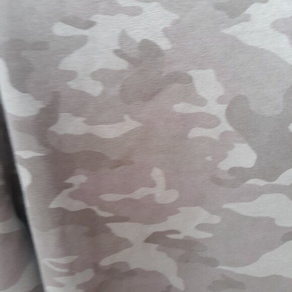 Reebok Army Fatigue Camo Sweater - Size: Medium - Men's - Picture 6 of 7